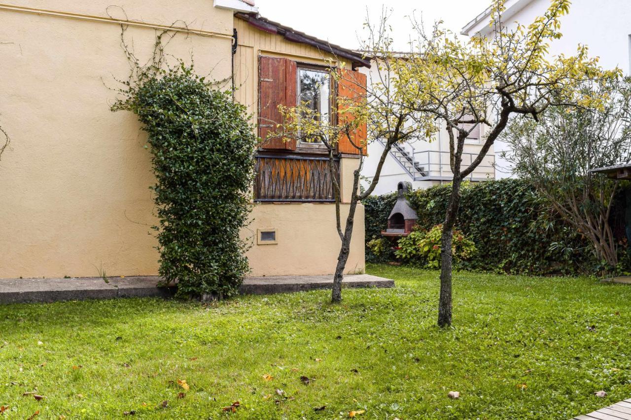 Can Camps Besalu Casa Planta Baja Con Jardin Esterno foto