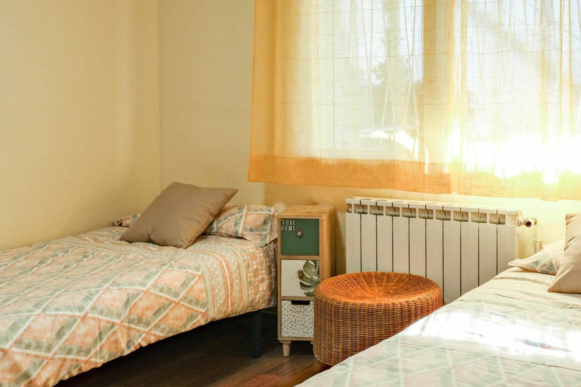Can Camps Besalu Casa Planta Baja Con Jardin Esterno foto
